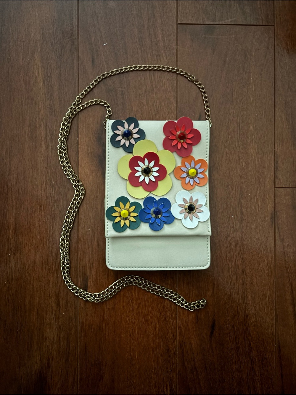 Cream Floral Applique Crossbody Bag with Gold Chain Strap